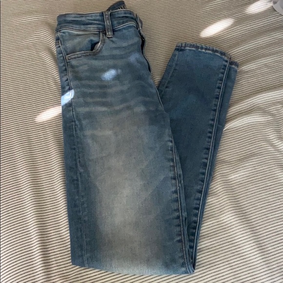 American Eagle Blue Jeans - Picture 5 of 7